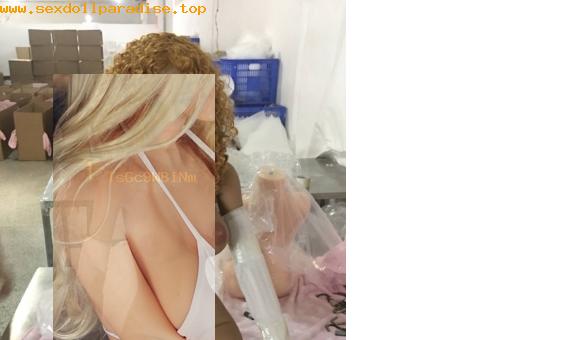 sex doll blowjob