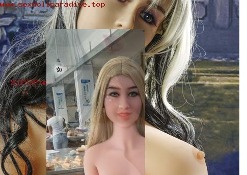 sex doll blowjob